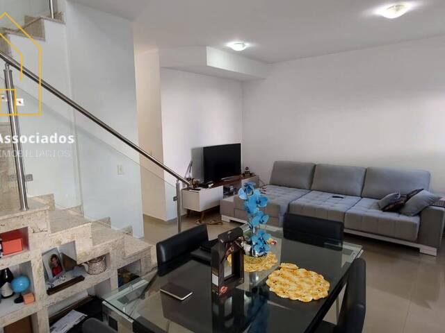 #251 - Casa em condomínio para Locação em Cotia - SP