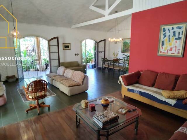 #289 - Casa para Venda em Embu das Artes - SP
