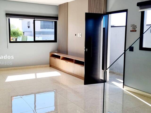 #394 - Casa para Venda em Cotia - SP