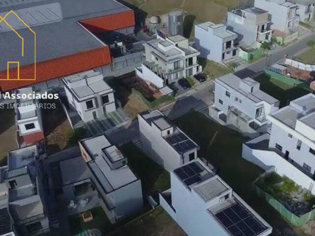 Venda em Jardim Semiramis - Cotia